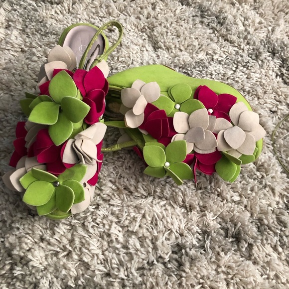 Wedges - Picture 2 of 6